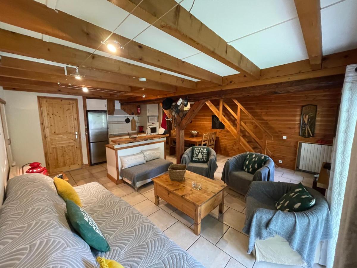 Le CHAL HEUREUX bel appartement dans vieille ferme de montagne rénovée - Ferienwohnung Les Orres