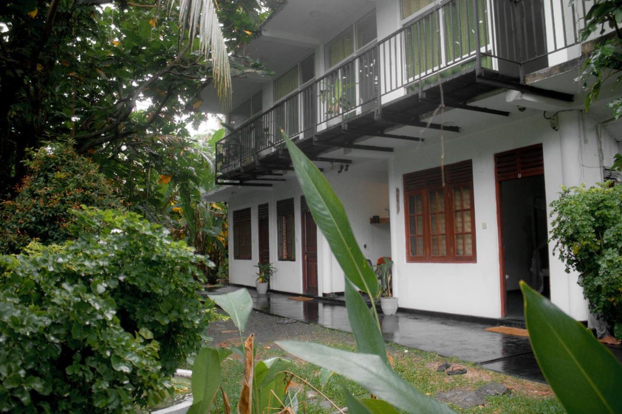 Bananas Mirissa - B&B