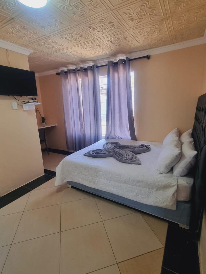 Deluxe Double Room with Shower