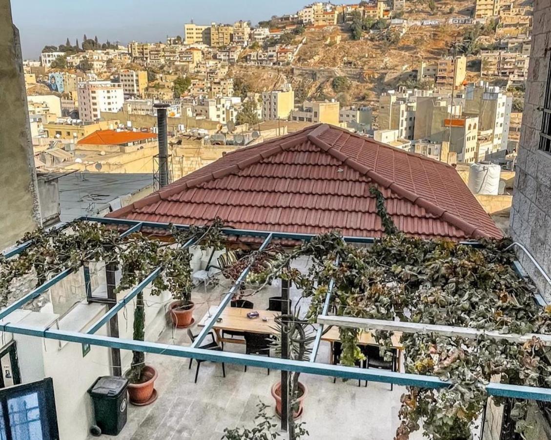 Villa Mira Guesthouse 1 - Downtown Central Amman - AL DIYRIH - Chambres d'hôtes Amman