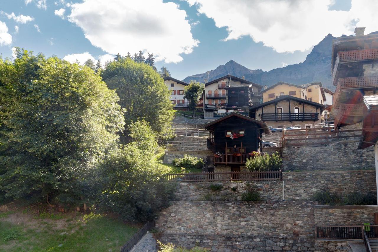 Maison Paquier - Central Family Escape - Chambres d'hôtes Valtournenche