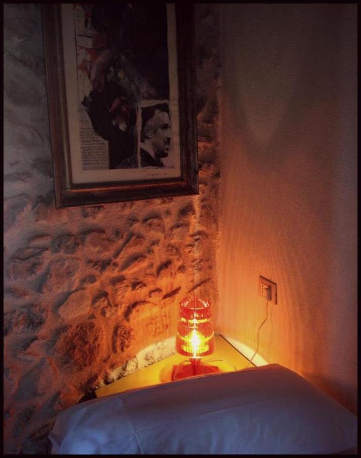 Doppel- oder Zweibettzimmer