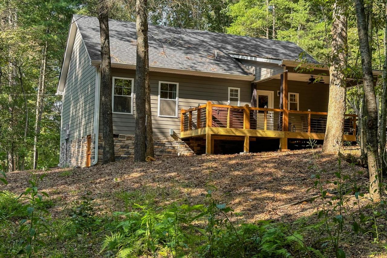 B&B Ellijay - Modern, Forest Cottage minutes from downtown - Bed and Breakfast Ellijay