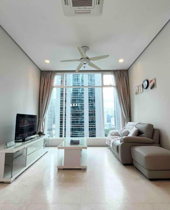 Soho Suites, Centrally Located at KL City Centre - Bed and Breakfast Kuala Lumpur