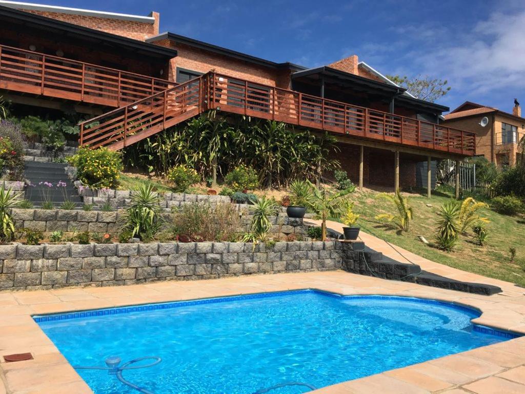 B&B Knysna - Two bedroom house with pool - Bed and Breakfast Knysna