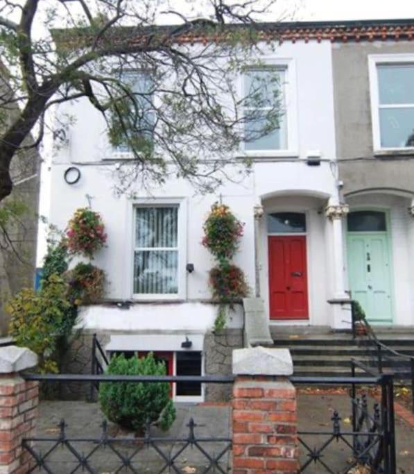 Eglinton Road - Super King - Ensuite - B&B