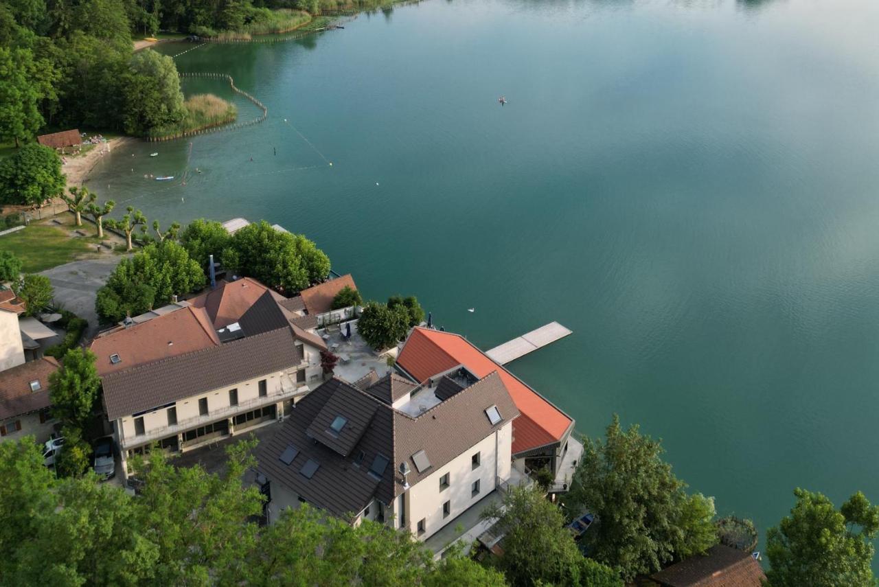 B&B Aiguebelette-le-Lac - La Villa du Lac - Bed and Breakfast Aiguebelette-le-Lac