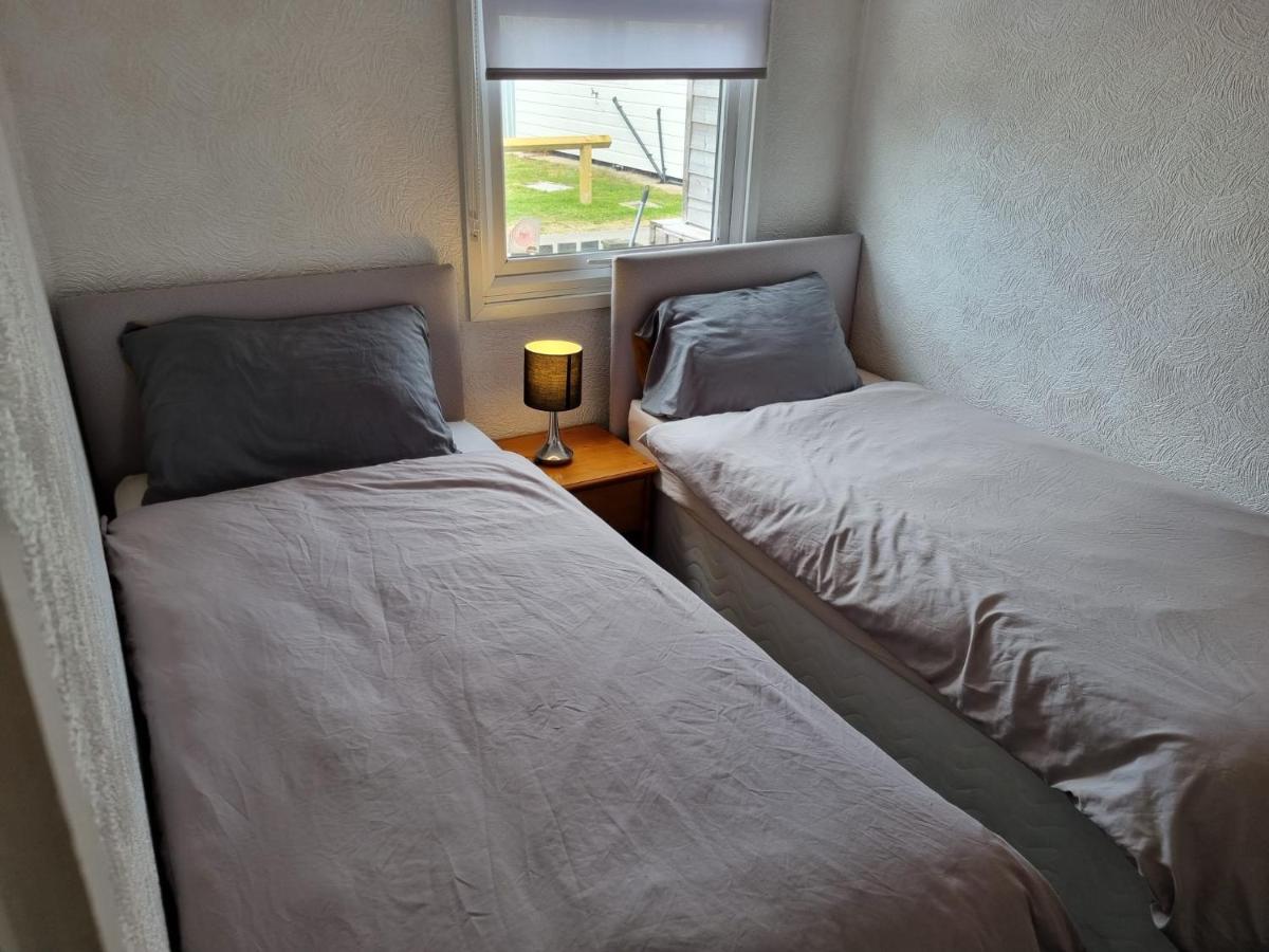 Homely 2-Bed Chalet in Bridlington - Free WiFi - B&B