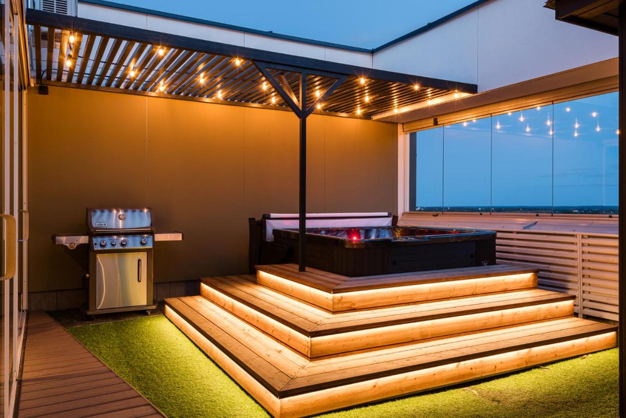Prime Penthouse Central - jacuzzi and sauna - Bed and Breakfast Pori