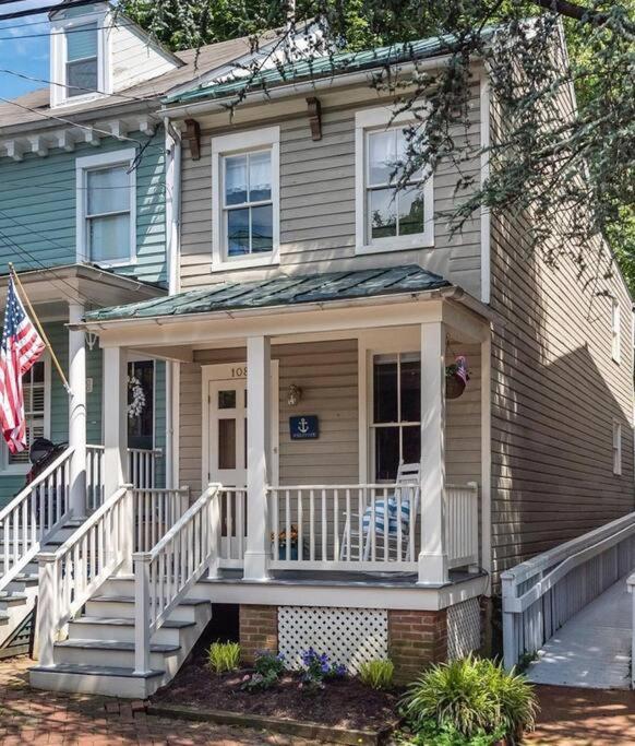 Cozy 2br home w/ parking in downtown Annapolis - B&B