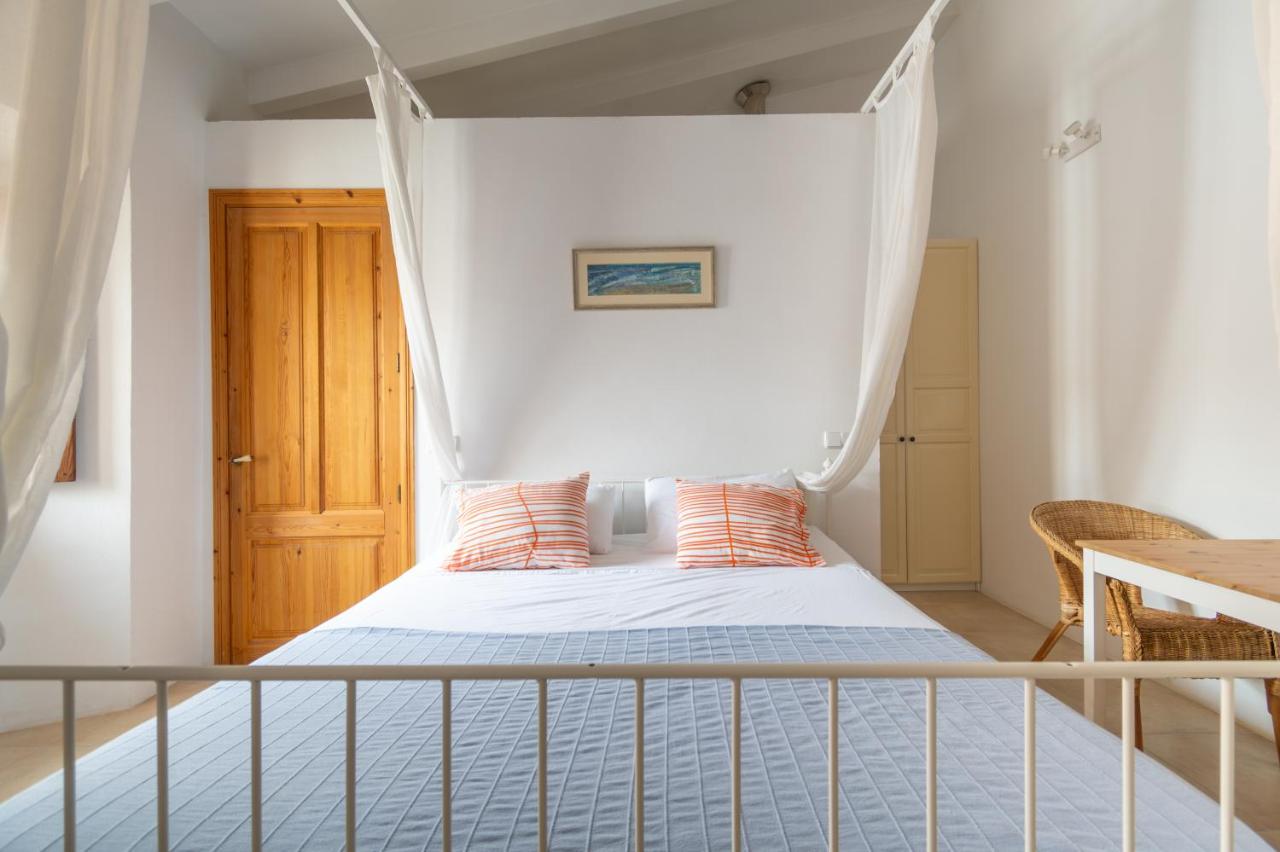 Double Room with Four Poster Bed