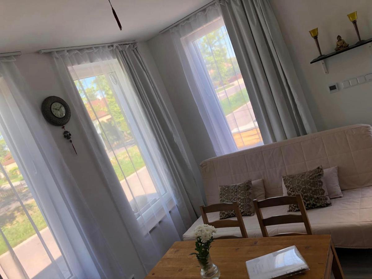 r E L L A x Studia Chvalovice Hatě - B&B Chvalovice