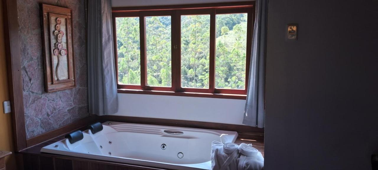 Camera Matrimoniale Deluxe con Vasca