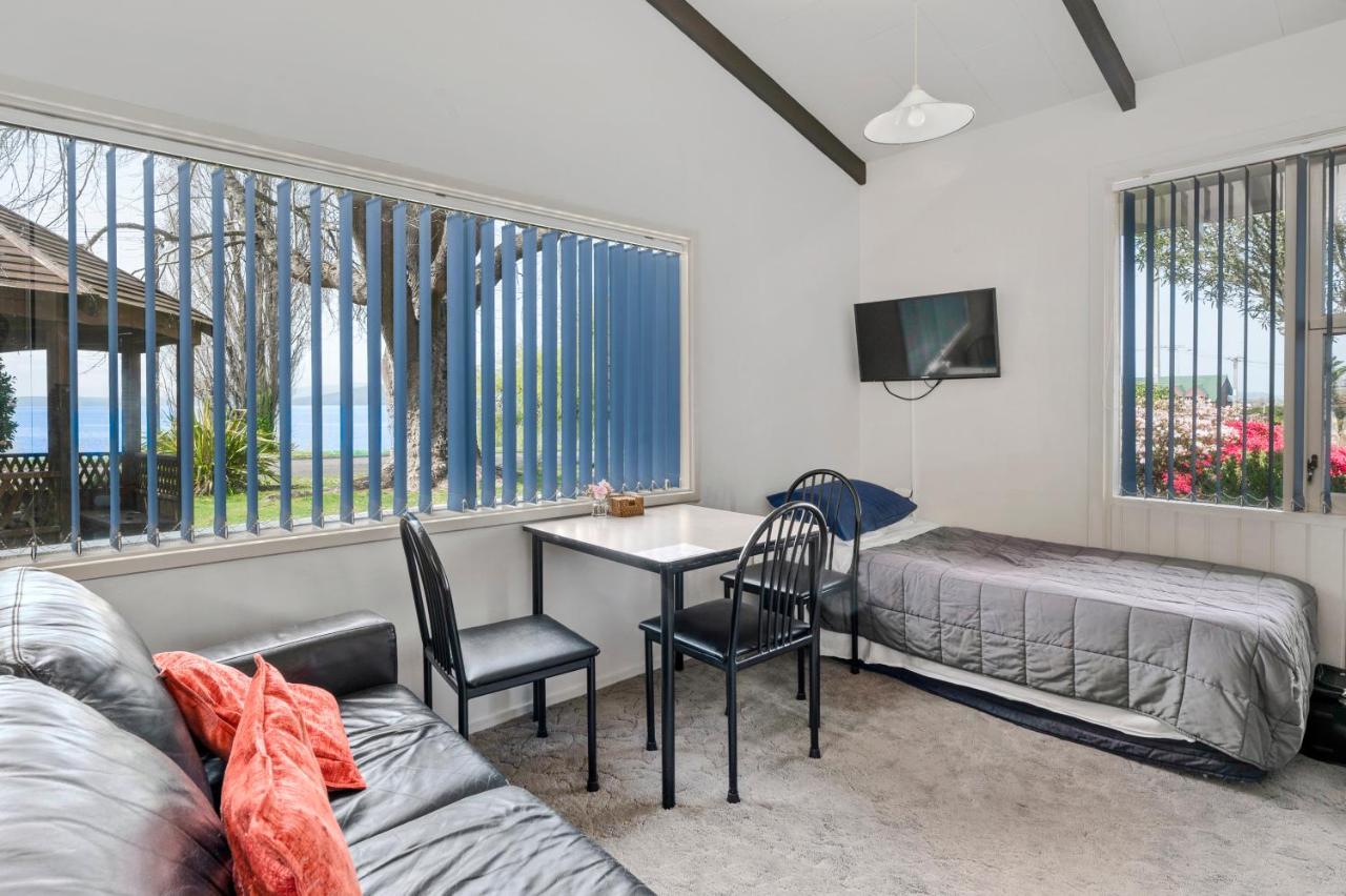 Studio Apartment Comfort with Partial Lake View