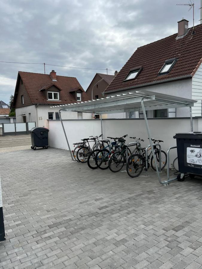 Gemütliches Studio-Apartment in Karlsruhe Neureut - Nähe Uni-KIT-Messe, Fußbodenheizung, Regendusche, Waschmaschine, Stellplatz - Chambres d’hôtes Karlsruhe