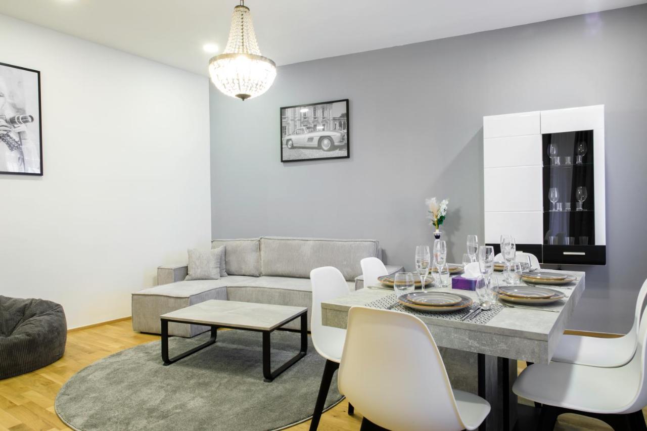 Lé David City Apartments 1020 - Bed and Breakfast