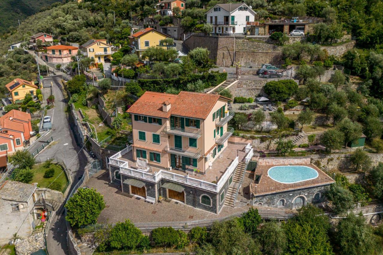 B&B Corticella - Belvedere, House With Pool- Recco, Liguria - Bed and Breakfast Corticella