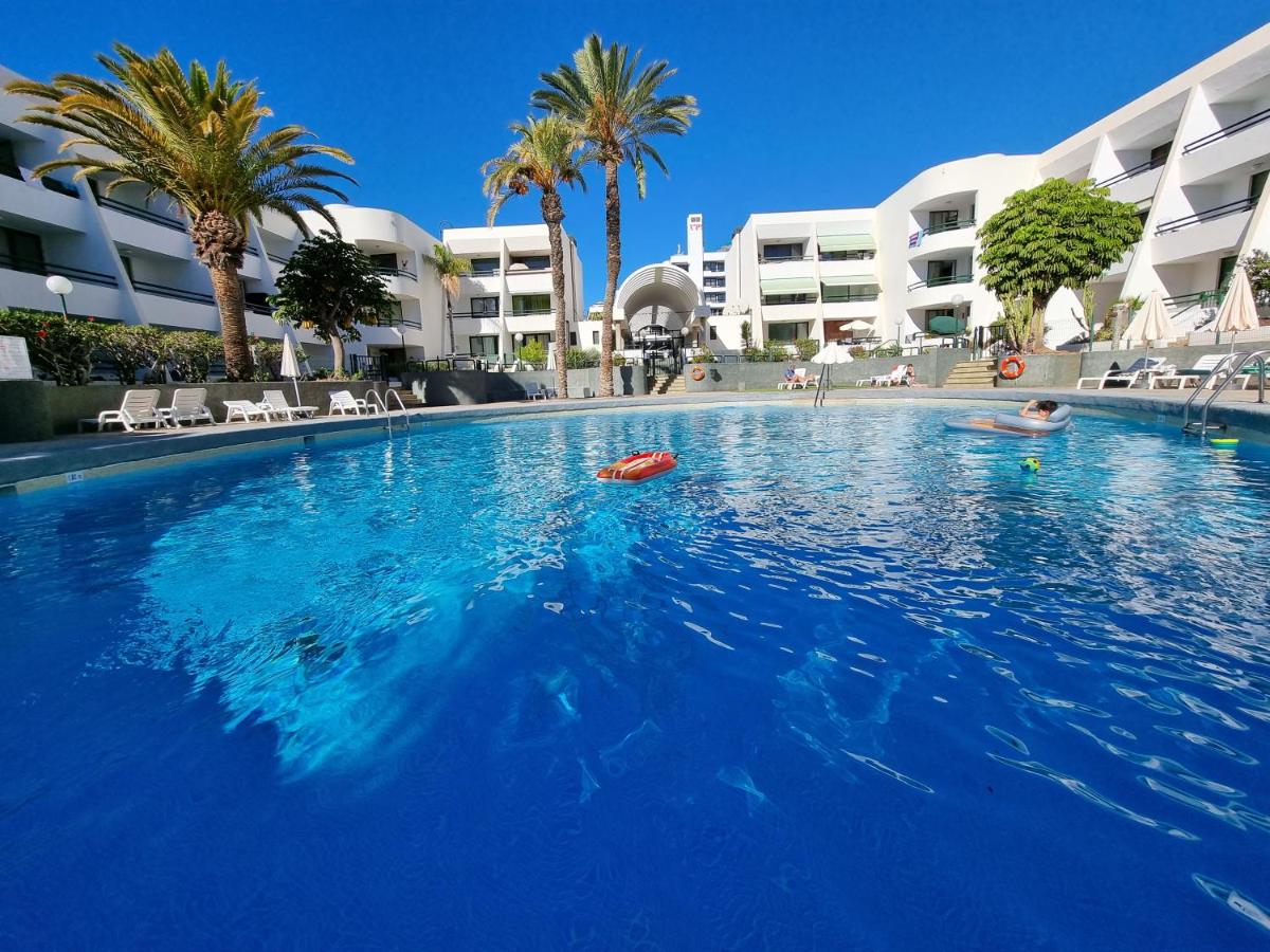 Casa Palmera 2 only 150 meters to the beach, heated pool, Wifi, SAT-TV, terrace, central location, washing machine - B&B