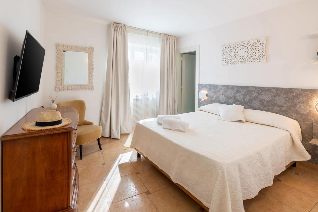 Villa Pietraluna - B&B
