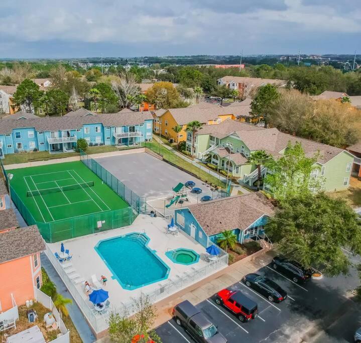 Amazing 3bd/2ba Condo with water view @ Disney - B&B
