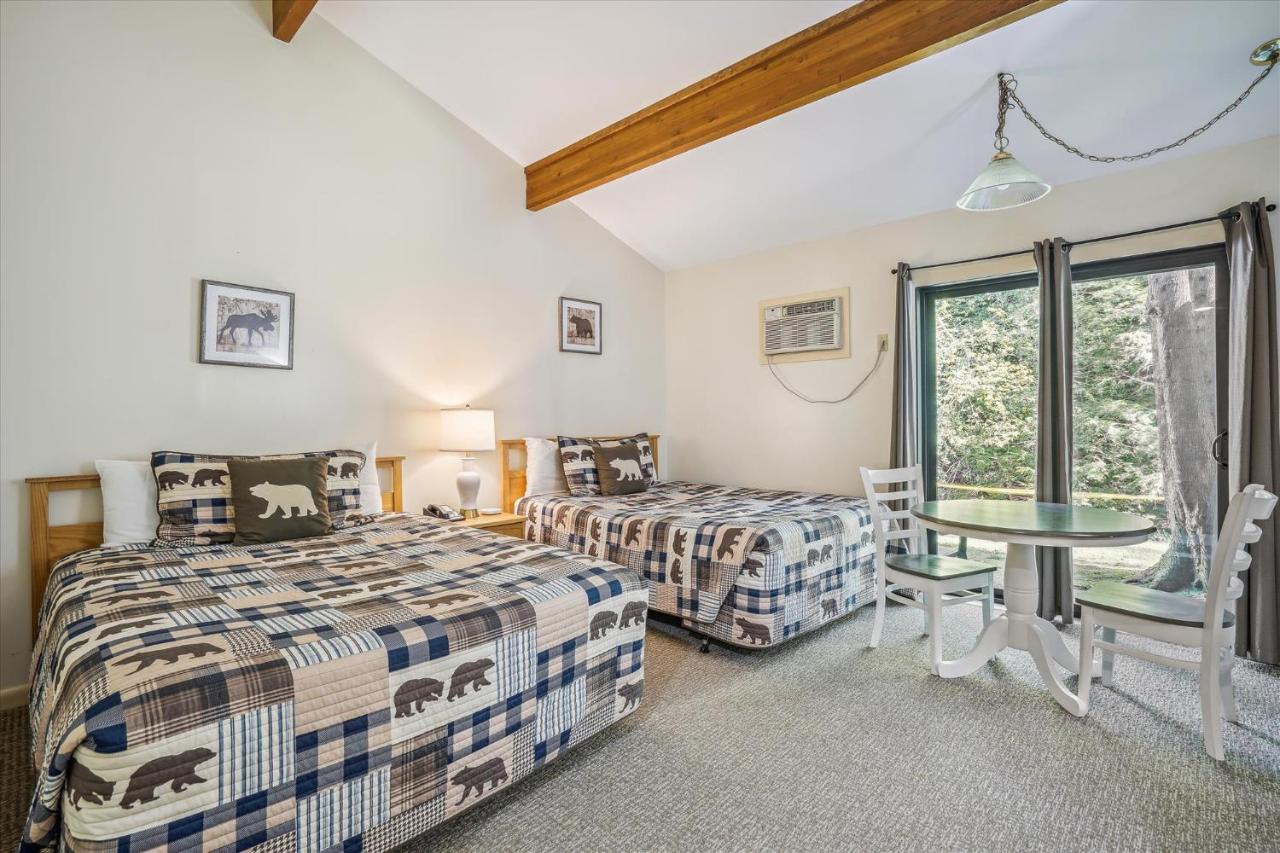 B&B Killington - Cedarbrook Deluxe Two Bedroom Suite with outdoor heated pool 10506 - Bed and Breakfast Killington