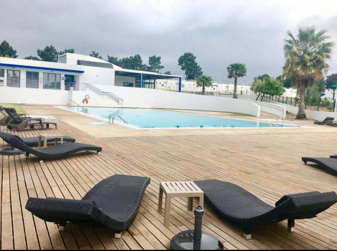 Pinhos Residence Palmela Village - Bed and Breakfast