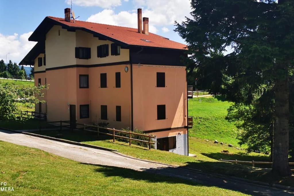 Casa Costa - Residenze Bucaneve - B&B Tonezza del Cimone