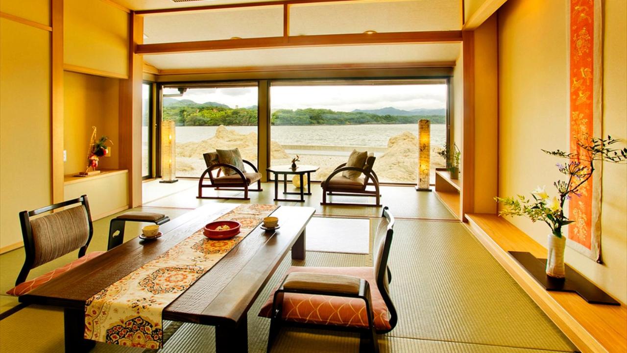 Designer's Japanese-Style Quadruple Room