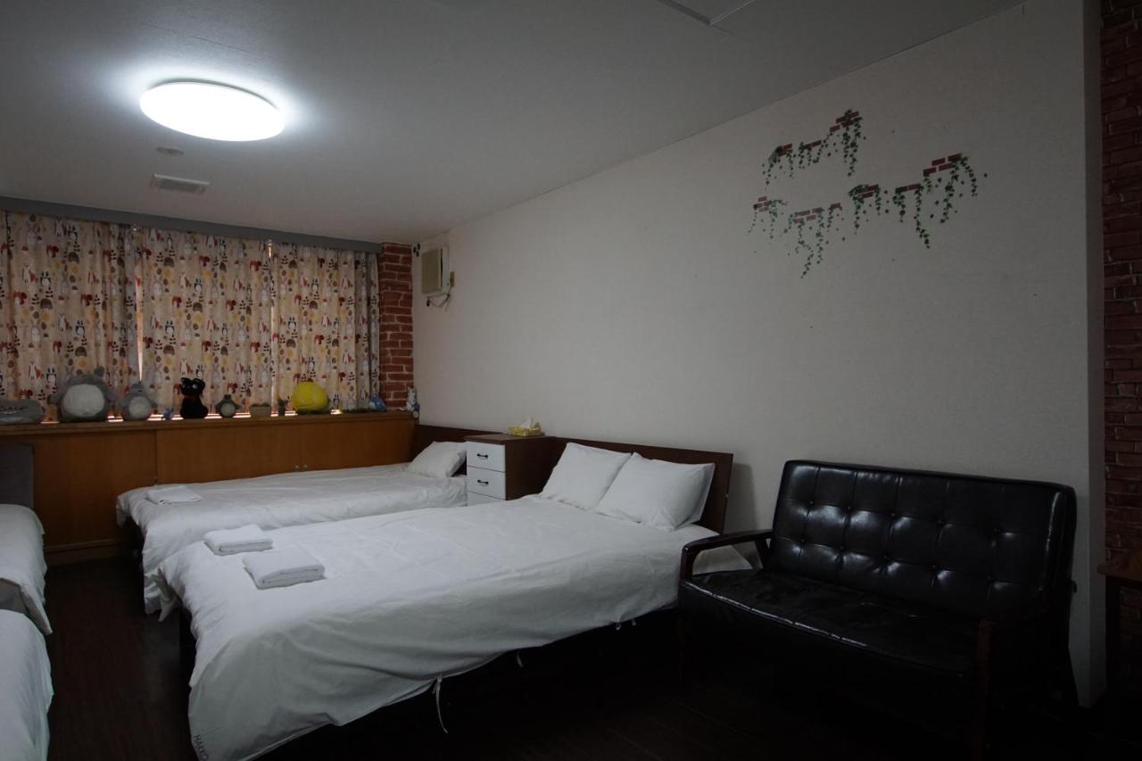 B&B Tokyo - 2F · TokyoGuest Akihabara - Bed and Breakfast Tokyo