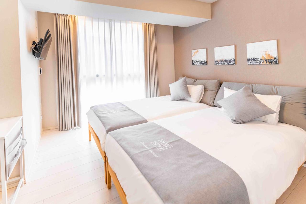 Large Double or Twin Room