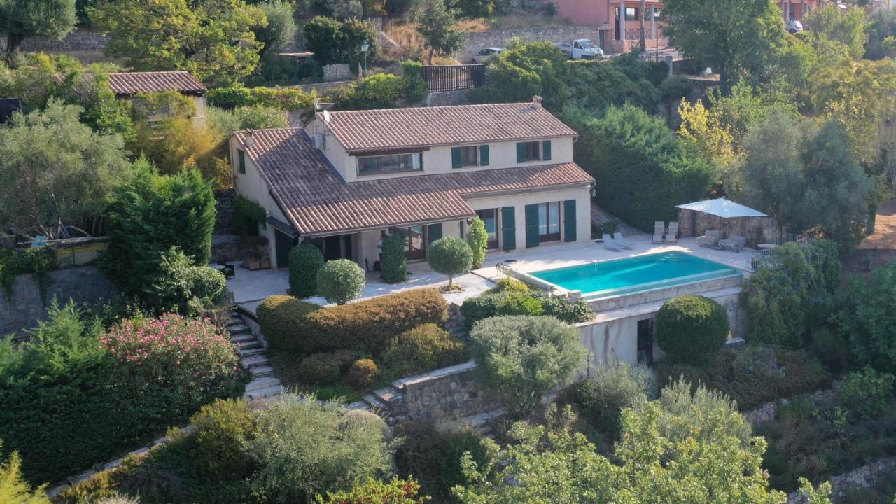 B&B Montauroux - Haute Vue - Luxury Villa - Private Pool & Panoramic View - Bed and Breakfast Montauroux