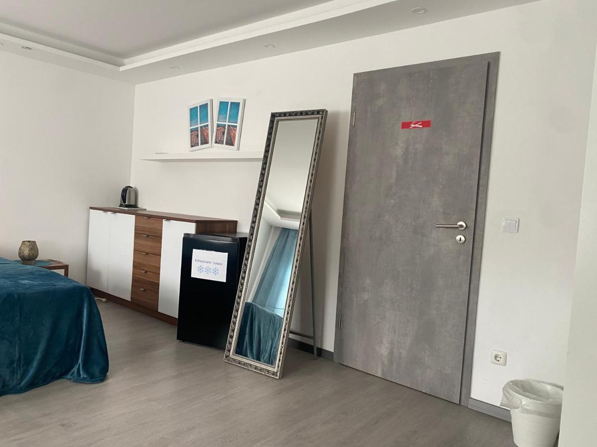 Large Twin Room