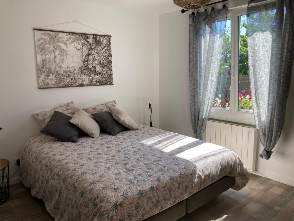 Agréable maison avec jolie terrasse extérieure - Bed and Breakfast
