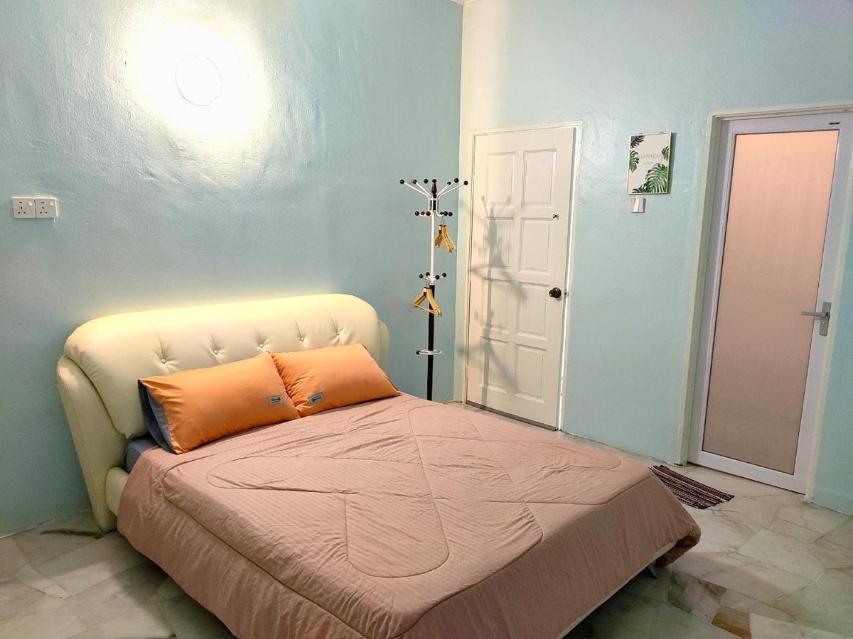 B&B Kapar - Kapar Homestay@Master Room/Private Bathroom/Private Car Park/1-2pax - Bed and Breakfast Kapar