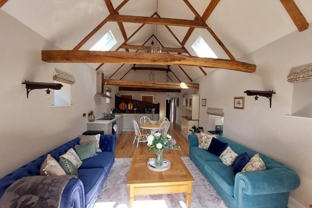 B&B South Witham - Luxury Victorian Hayloft barn self contained - Bed and Breakfast South Witham