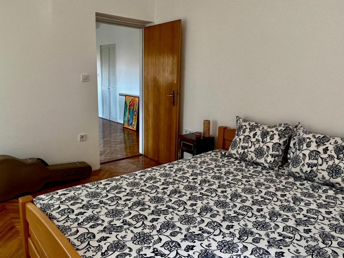 Appartamento con 2 Camere da Letto