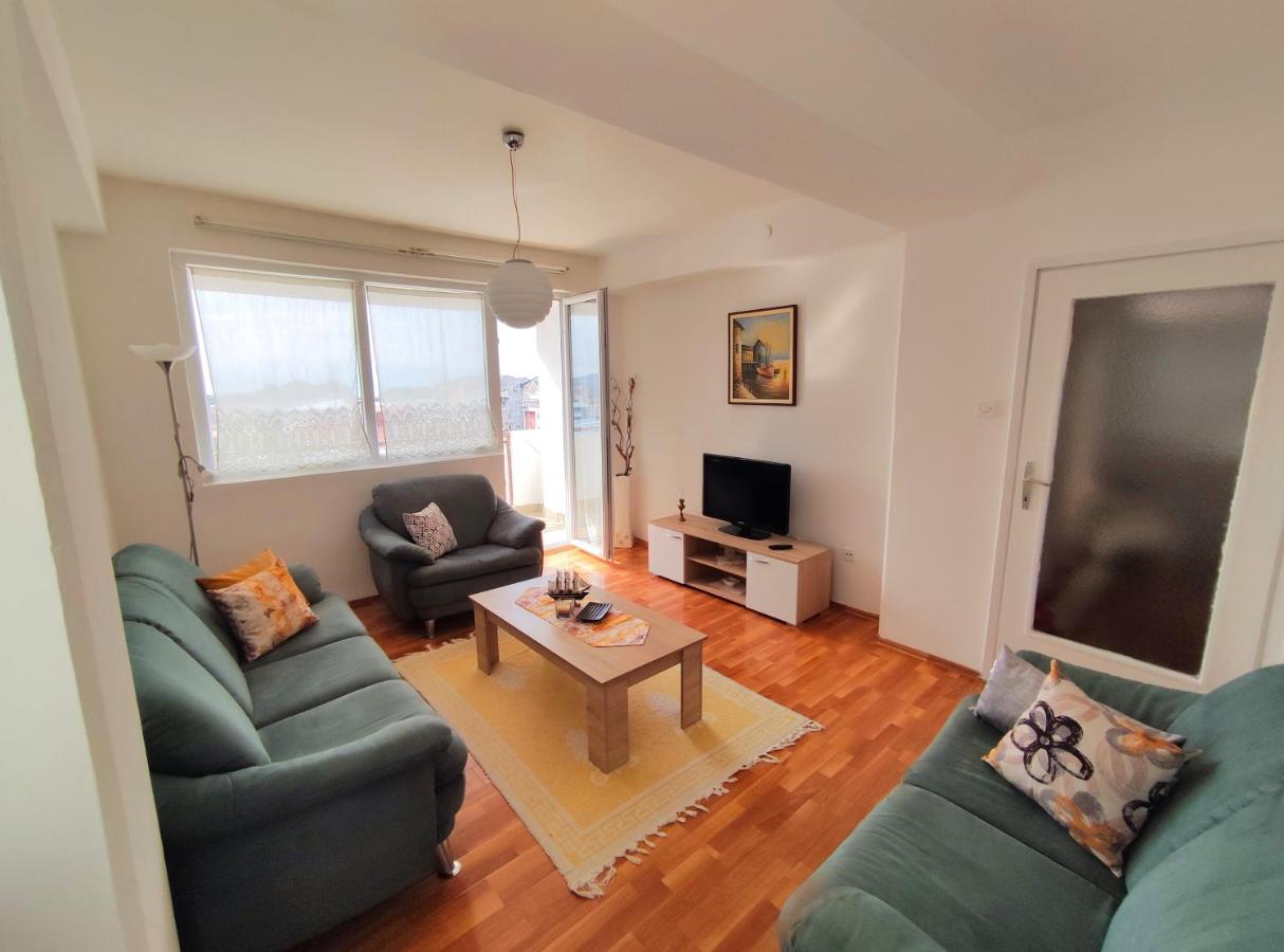B&B Ohrid - Charming & Spacious 2 Bedroom Apartment with a Gorgeous 8th-floor view - Bed and Breakfast Ohrid