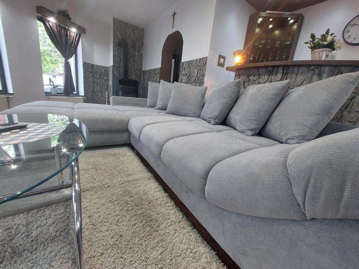 Appartamento con 3 Camere da Letto