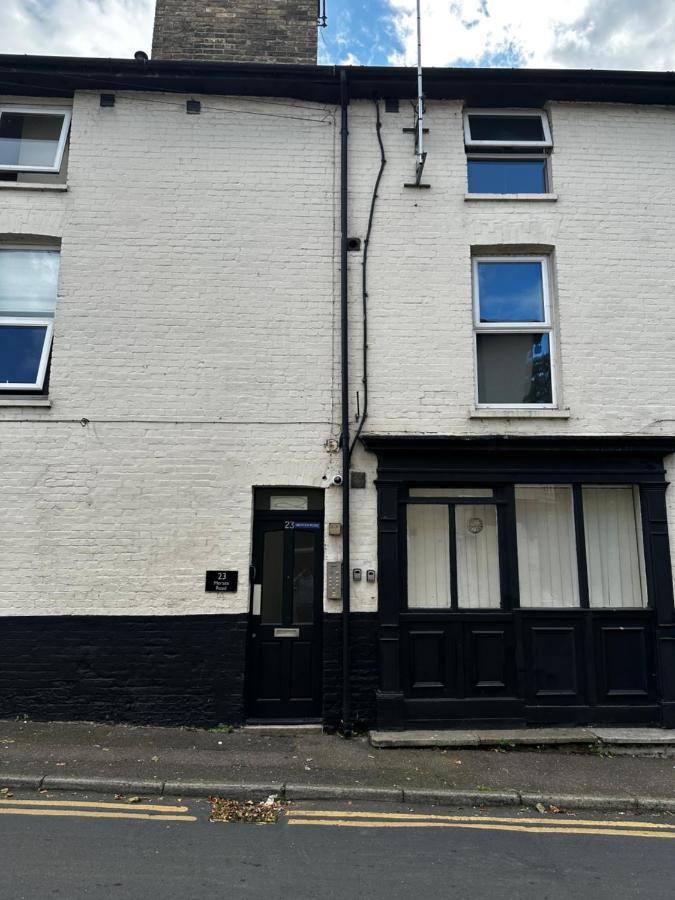 Entire Apartment boutique king size bed near Town Centre - B&B
