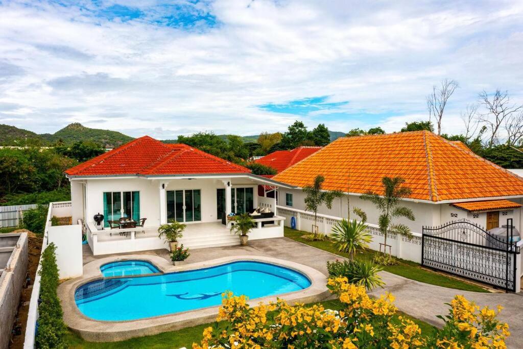 4 Bedroom Private Pool Villa OV10 - Ferienwohnung Hua Hin
