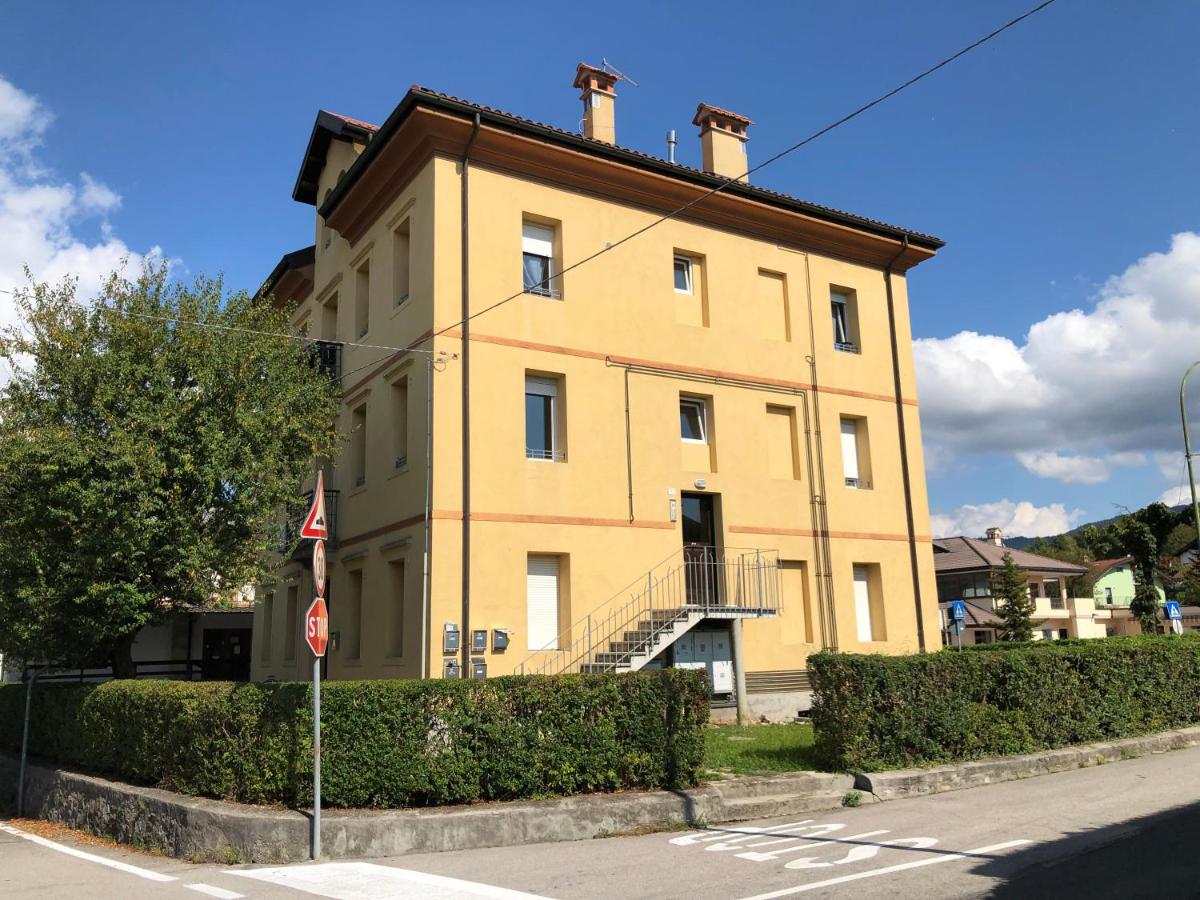 Cavallo, bilocale vista montagne - B&B