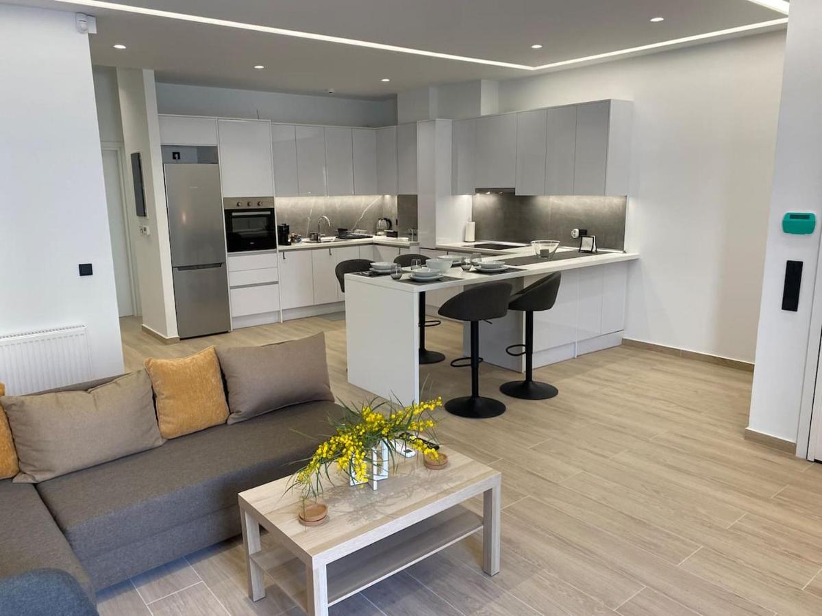 Brand New Garden Apartment - B&B