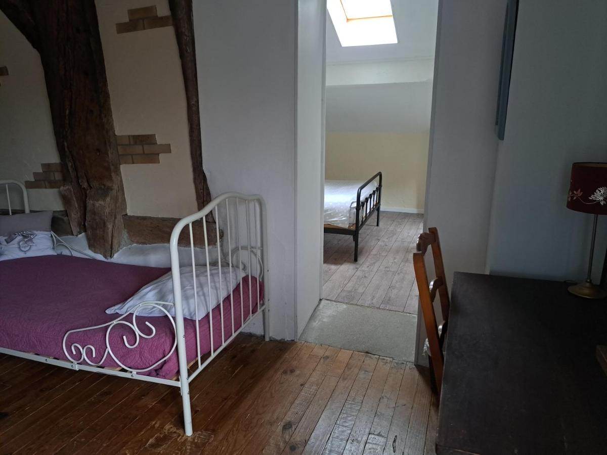 Two Connecting Double Rooms Apartment