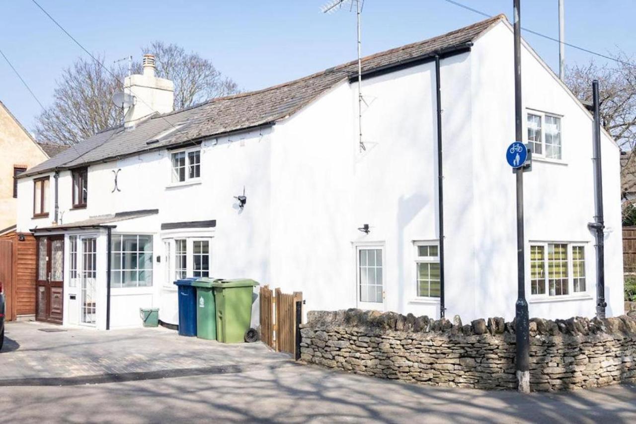 Gloucester-Beautiful 4 Bedroom Cottage-Sleeps 8-Free Parking-Fast Wi-Fi-Work or Leisure - Ferienwohnung Gloucester