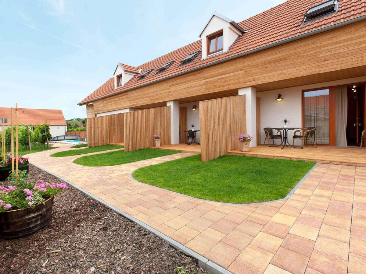 Rezidence Věstonice - Bed and Breakfast