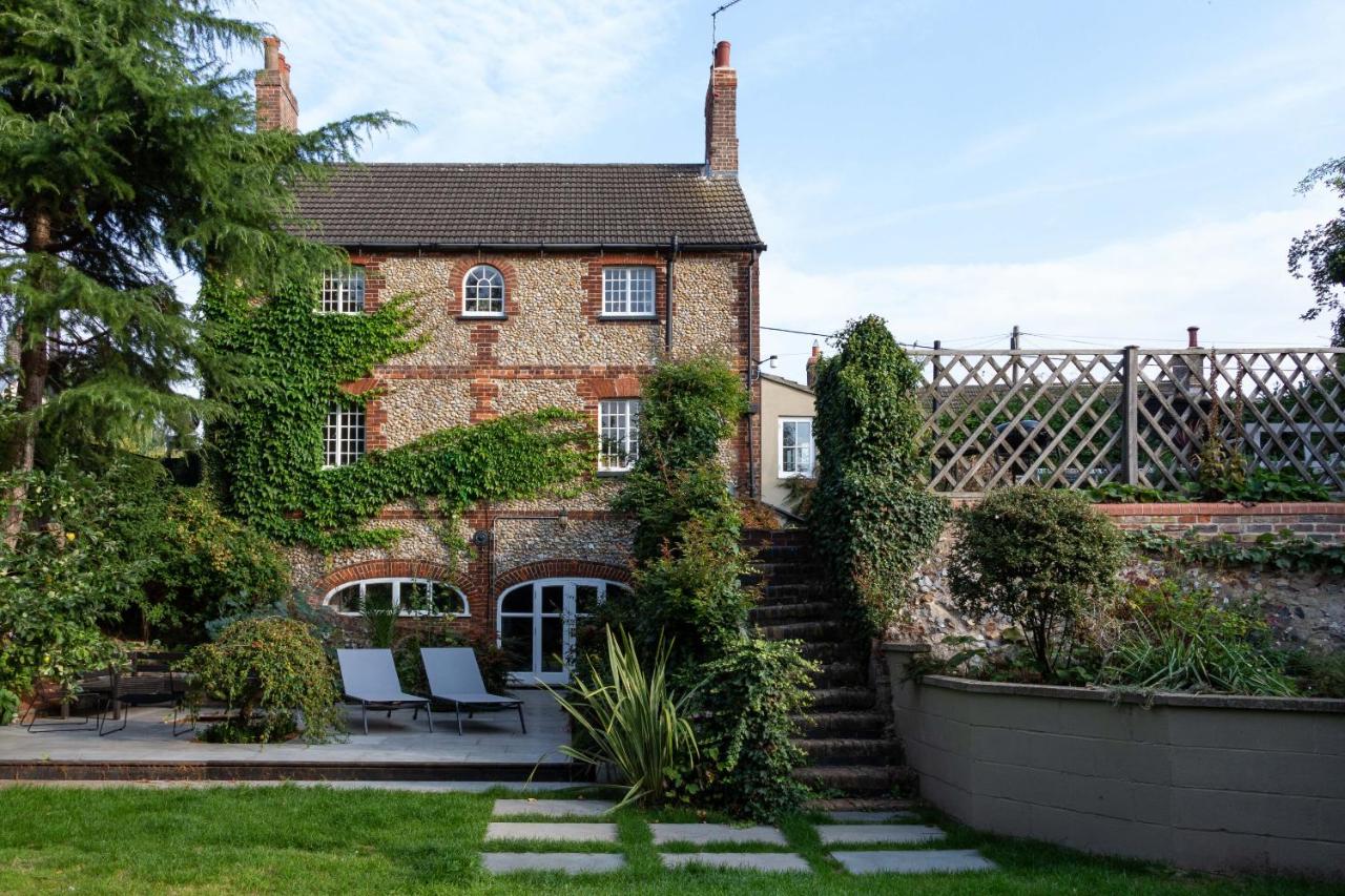 Relax, unwind and enjoy village life.... - B&B