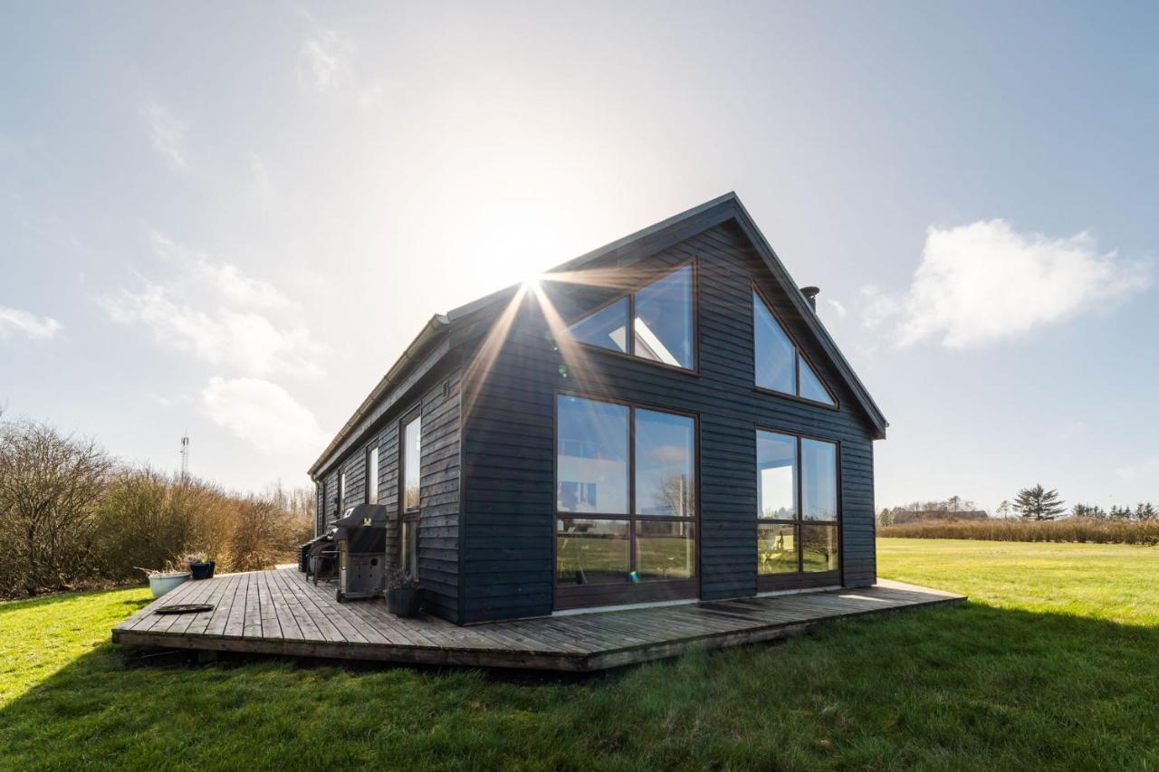 Vidunderlig fritidshus ved Skov og Golfbane - B&B