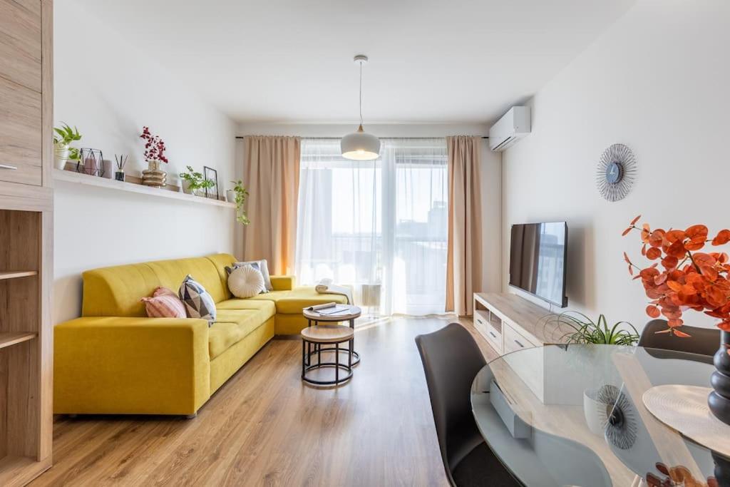 B&B Bratislava - BNB Slovakia Slnečnice Apartment 1 - Bed and Breakfast Bratislava