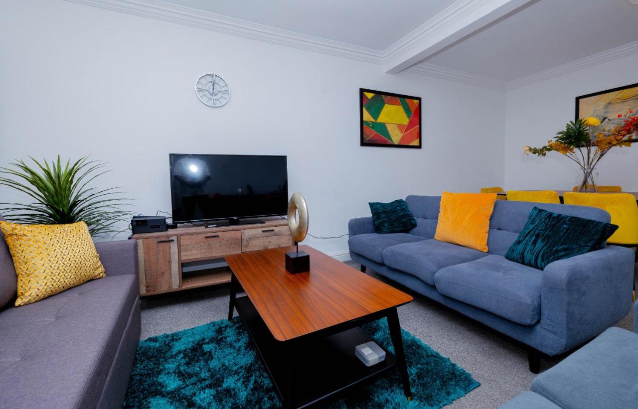 B&B Birmingham - Wandle Grove House - Bed and Breakfast Birmingham