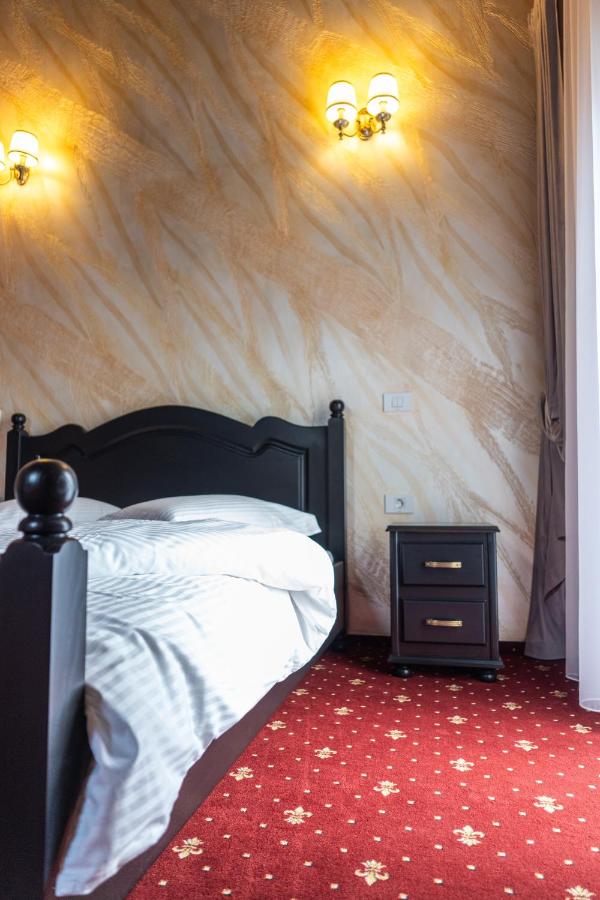 Camera Matrimoniale con Balcone